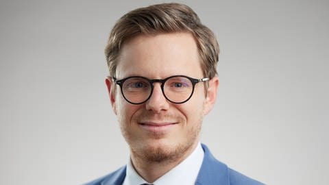 Alexander Scheuch ist Jura-Professor und Experte für Verbands- und Sportrecht an der Universität Bonn.  